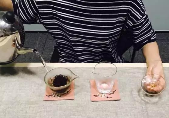 红茶配什么泡好喝,澳门荔枝红茶怎么泡好喝