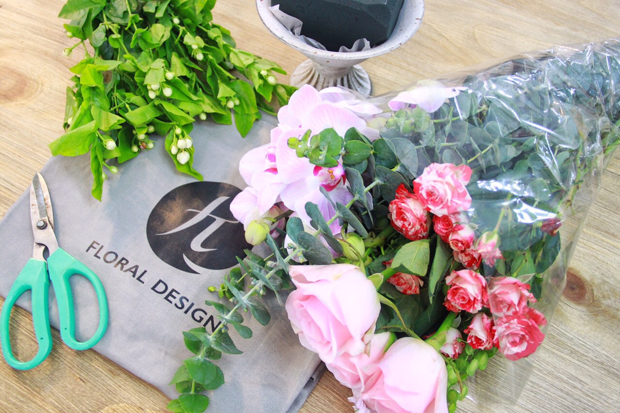 花店插花教程,花店花艺教程有钱花