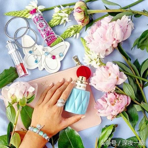 什么香水瓶值得收藏,有一款香水很好闻又很好看