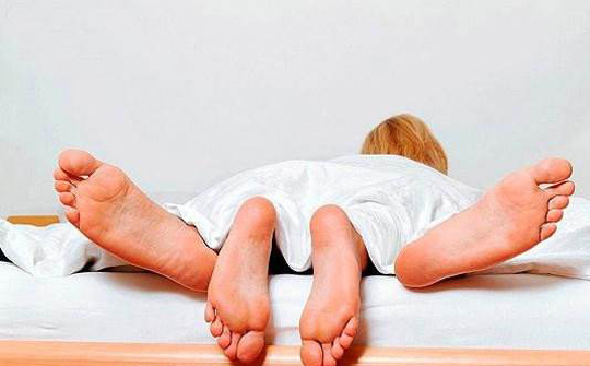 人流后肚子痛有什么办法缓解,哪个穴位可以缓解流产肚子痛