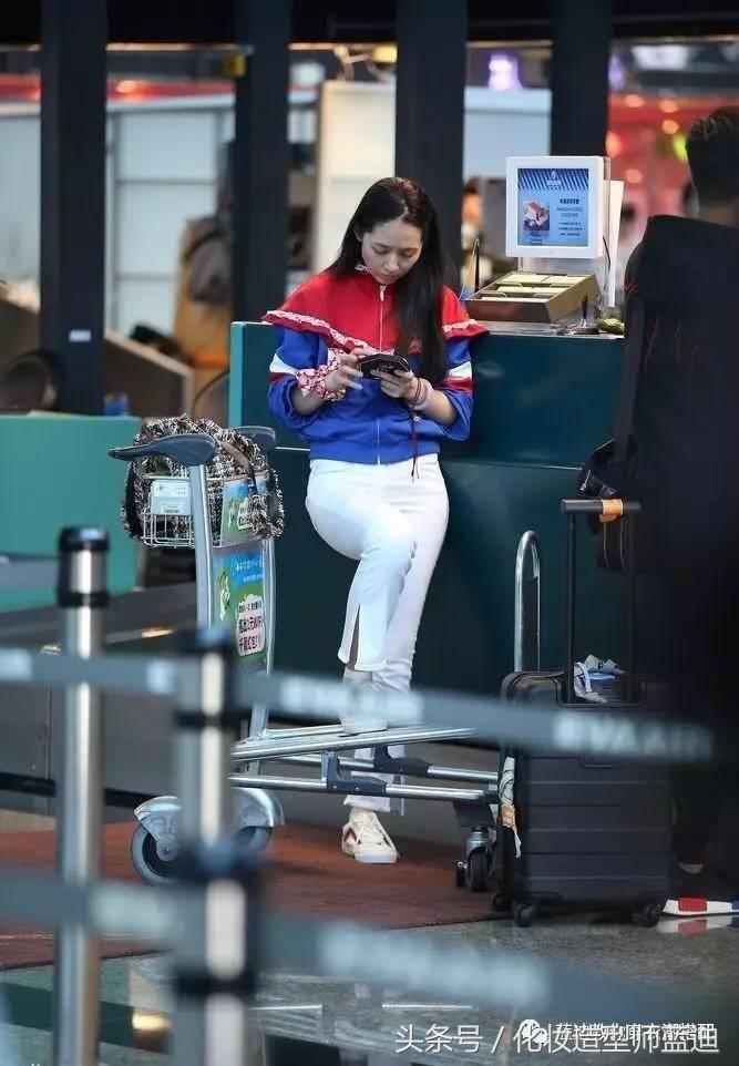 江疏影私服曝光,刘诗诗江疏影pk风衣新穿搭