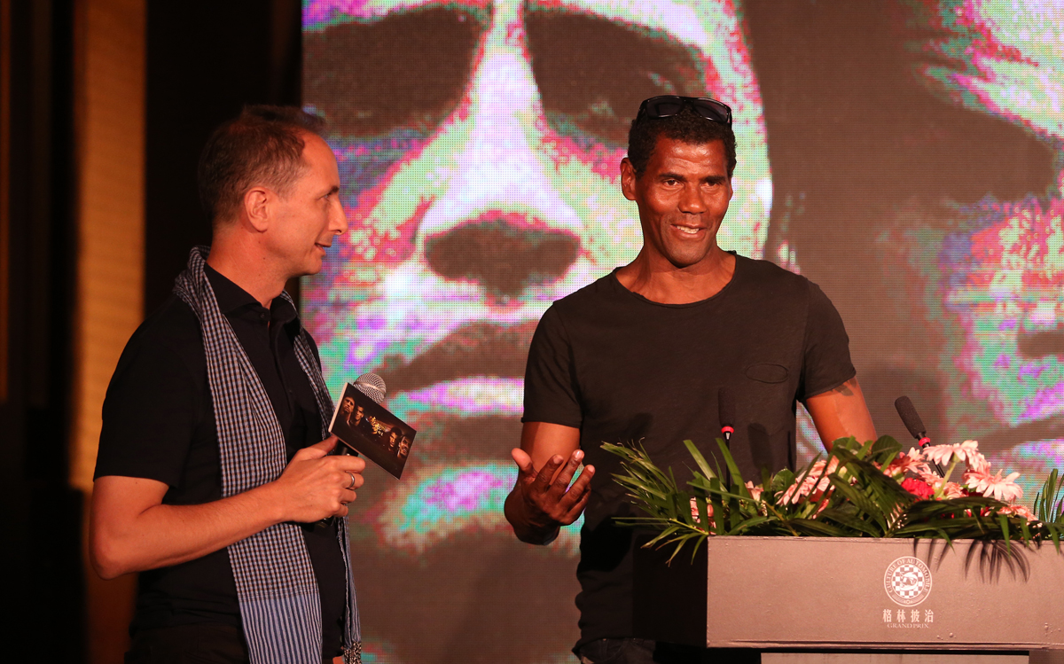 欧美明星现身观看欧美比赛,马尔蒂尼罗纳尔多里瓦尔多