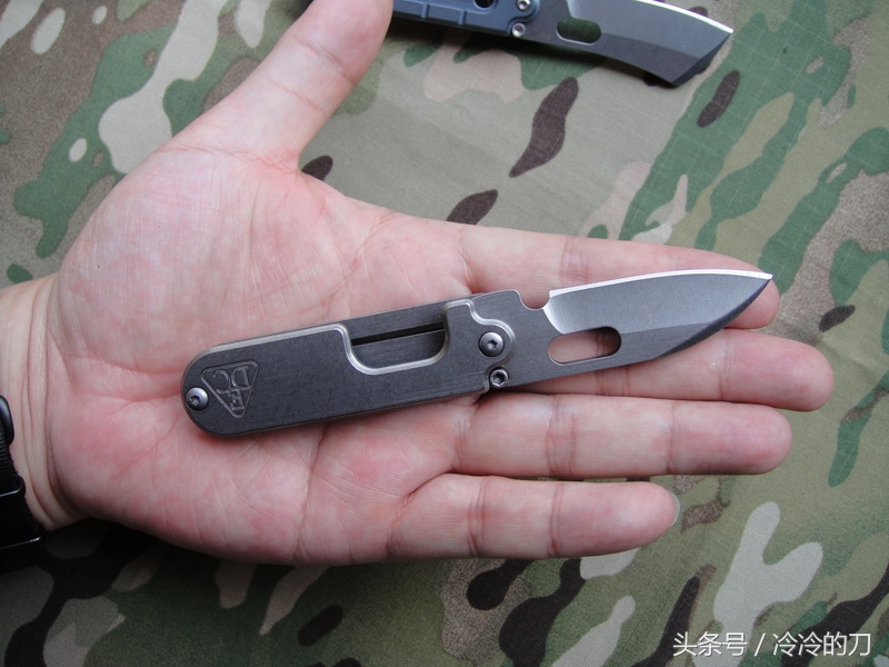 2把钛合金加S35V钢的serge*刀折**，豌豆和菜刀头详细对比