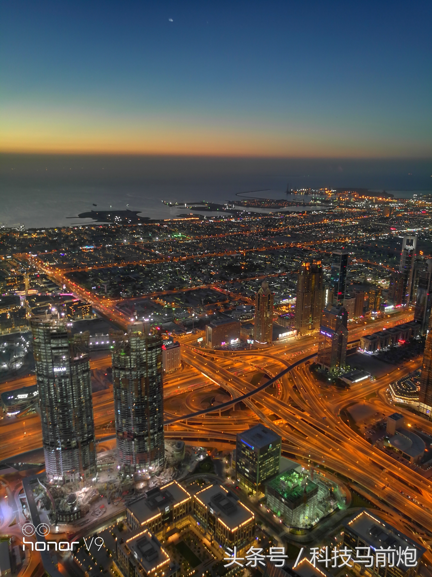 见证沙漠奇迹之美，带着荣耀V9开启迪拜奇遇记