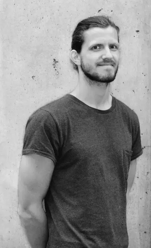 低成本民宿建造,5个小时建造农村别墅