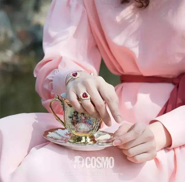 镯子开了预示什么,镯子开了