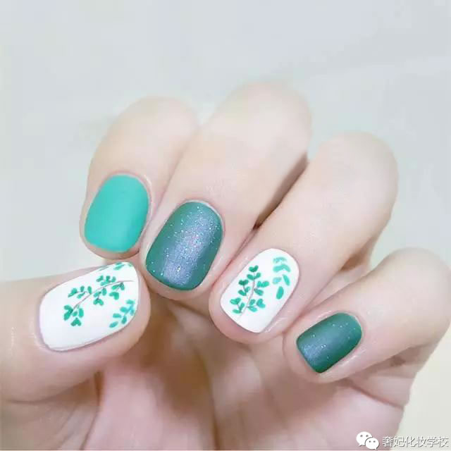 二十款超好看的美甲,超好看的四款美甲