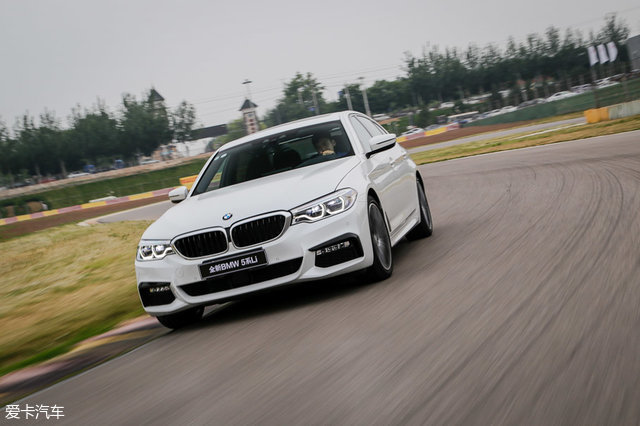 宝马530li尊享m运动版测试,宝马530lixdrive豪华版试驾