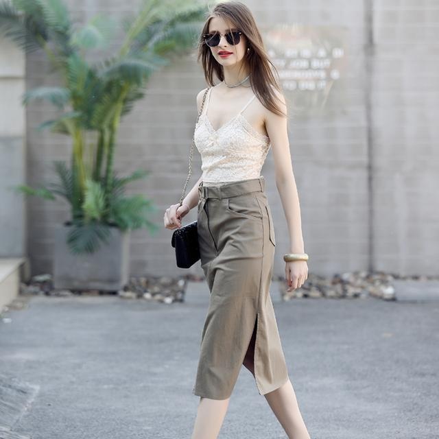 气质百搭优雅半身裙,半身裙气质高级感短版