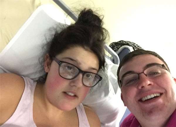 粗心的她把棉条忘在体内9天，取出时颜色竟呈现黑色差点让她丧命