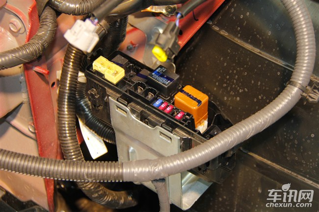 2019逍客发动机舱拆解教程,日产逍客底盘拆解1.3t视频