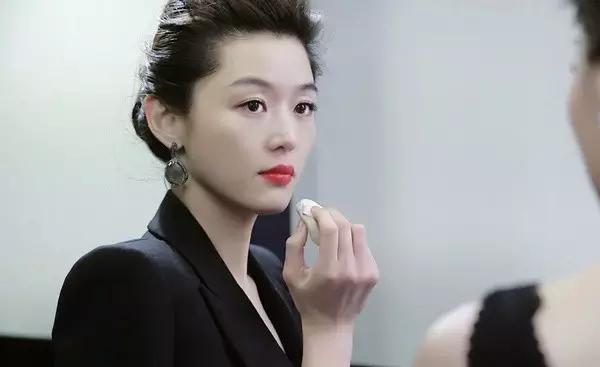 比较水润轻薄的气垫bb,2017气垫BB好用排行榜