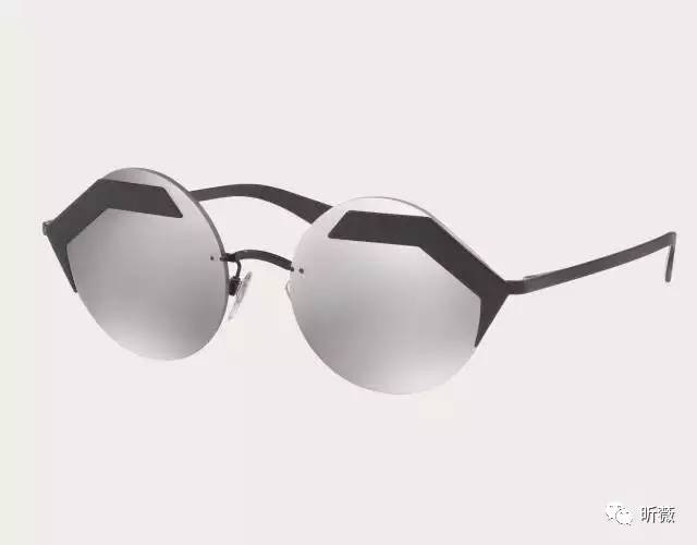 夏天出门必备防晒款有哪些,夏天出门必备防晒和热的东西