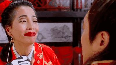 用完口红嘴唇起死皮怎么救,口红粘牙齿什么原因