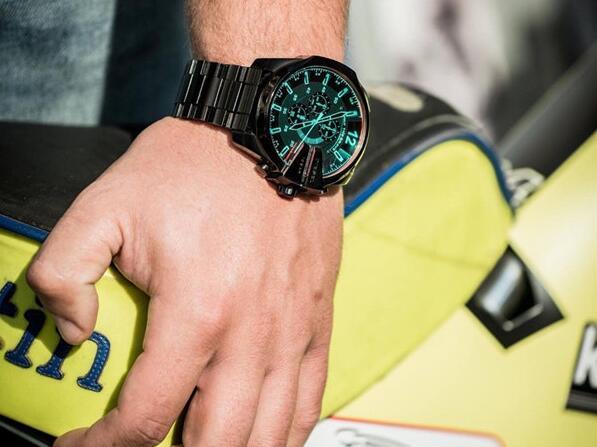 永不过时的五款腕表,这些腕表都有时装元素