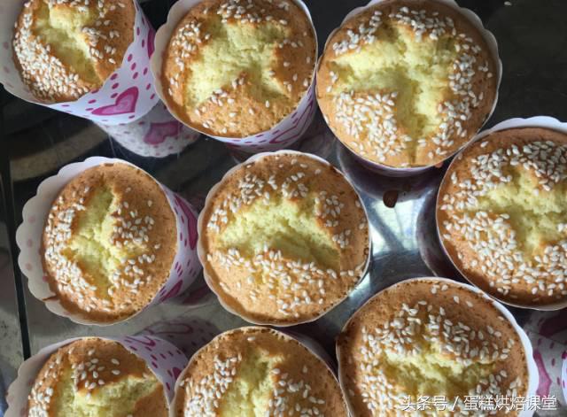 好吃又美味的鸡蛋糕怎么做,简单营养好吃的鸡蛋糕制作完成