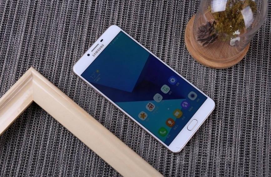 攀登手机拍照高峰,6英寸1080大屏,让你玩到爽