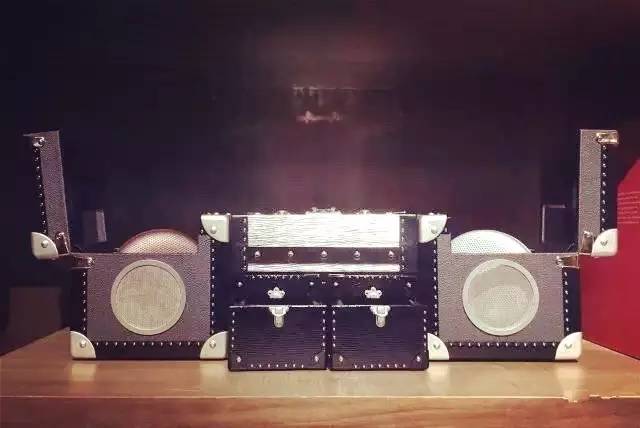 lv个性化定制产品是什么意思,lv个性化定制包包