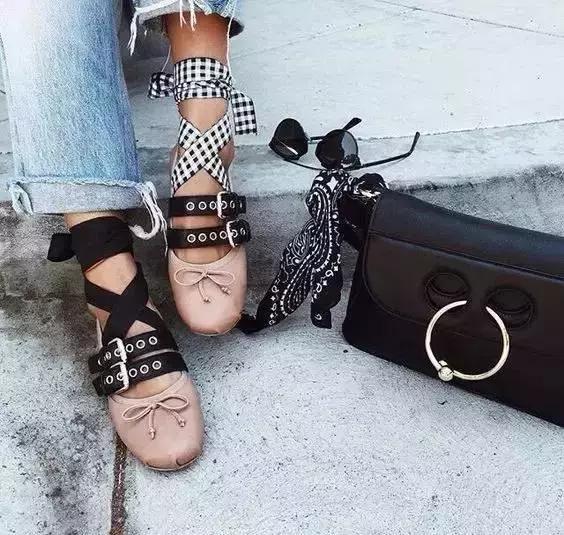 集优雅与舒适于一身的芭蕾鞋,时尚圈火炸天的芭蕾舞鞋