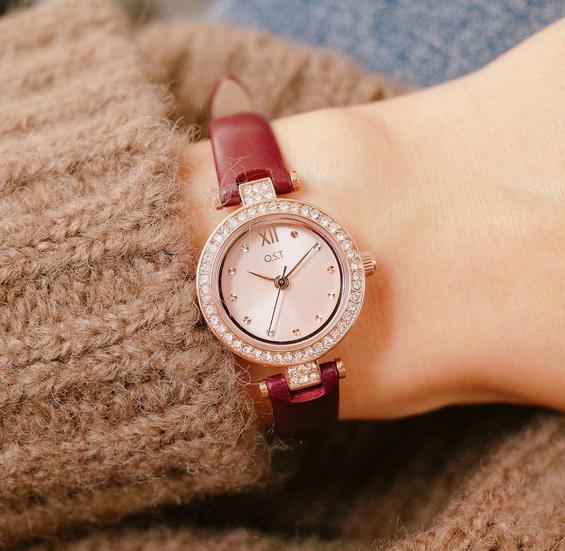 时尚手腕带,小众显瘦时尚轻奢时装