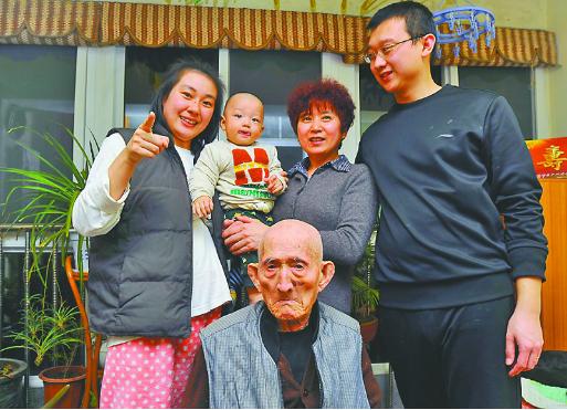 济南好人榜房泽秋视频,济南市好人房泽秋