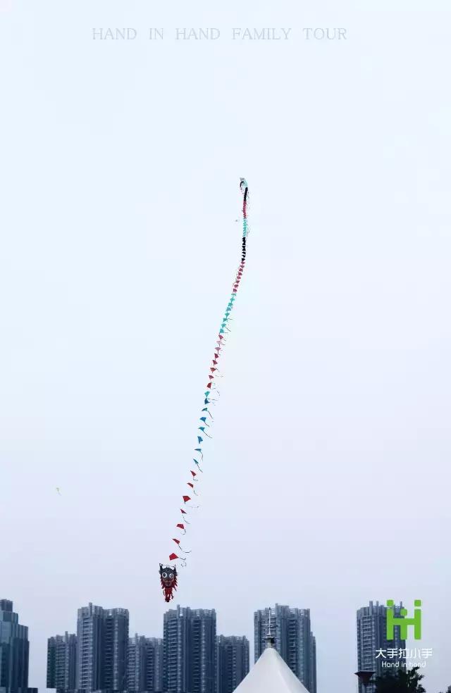 汉口江滩秀,潮童街拍视频