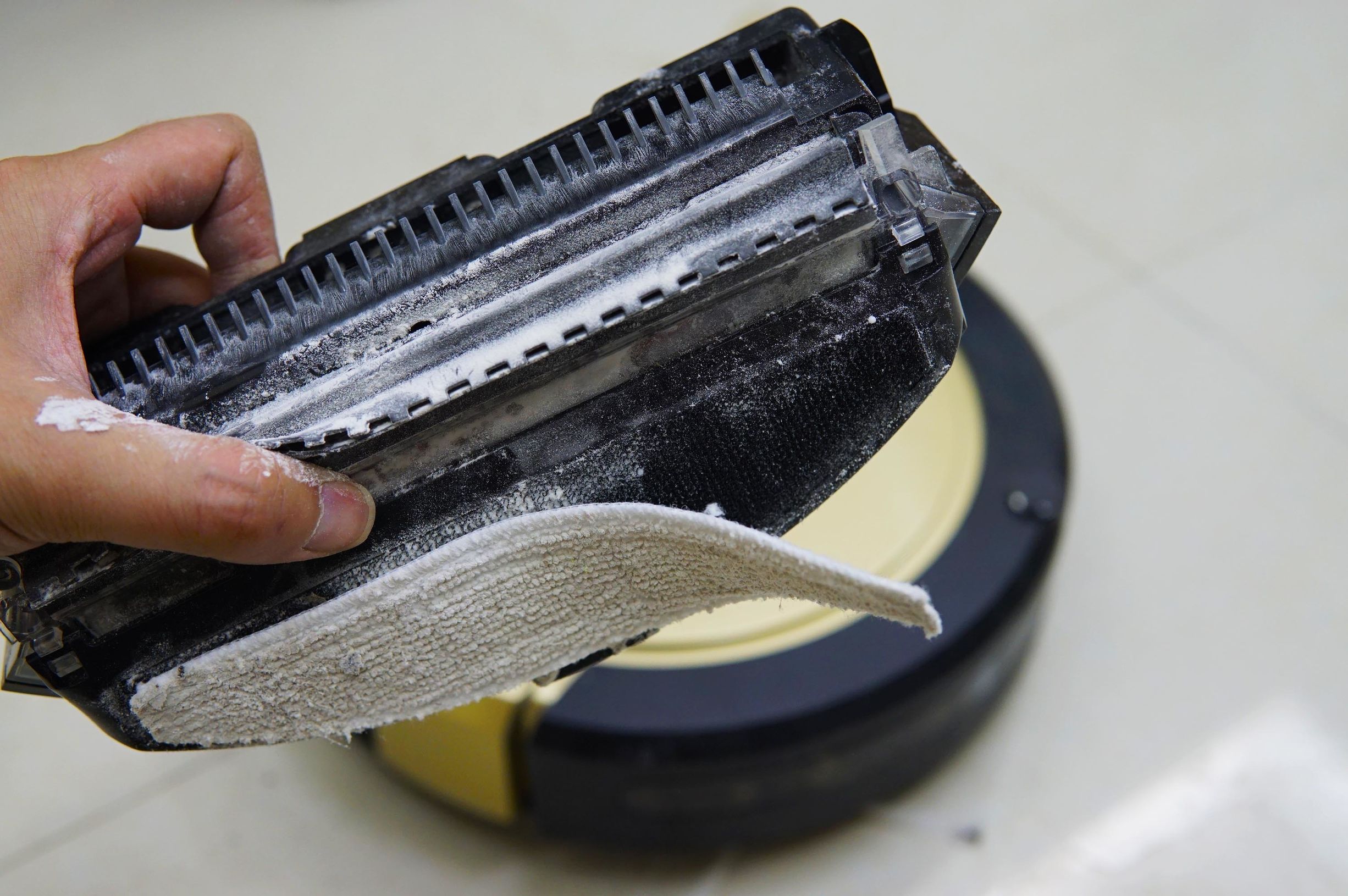 美滔扫地机器人电池,美滔智能吸尘器怎么用