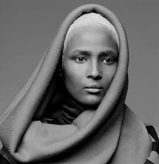 女性不是天生的而是被社会塑造的,女性不是天生的而是被后天塑造的