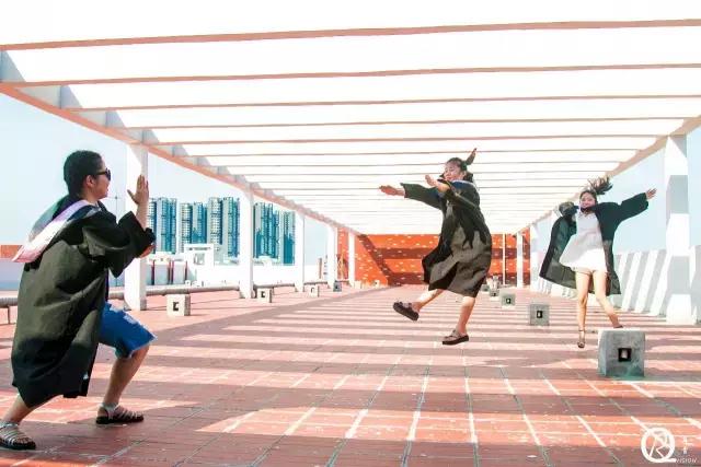 愈拍愈新奇，武商院16种“脑洞大开”毕业照，玩过一回算你牛！