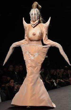 你敢穿汉服上街吗,这样的衣服你敢在街上穿吗