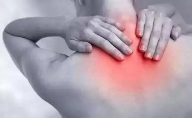 睡醒觉手脚发麻是什么原因,睡醒后两脚发麻怎么治