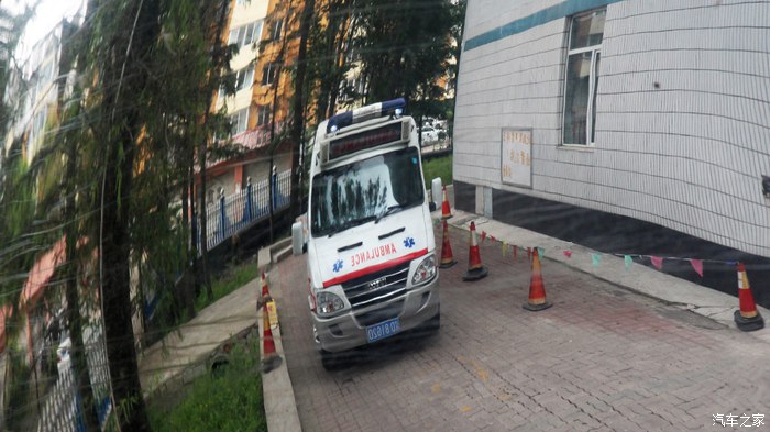 新款依维柯宝迪改装,依维柯宝迪透镜改装