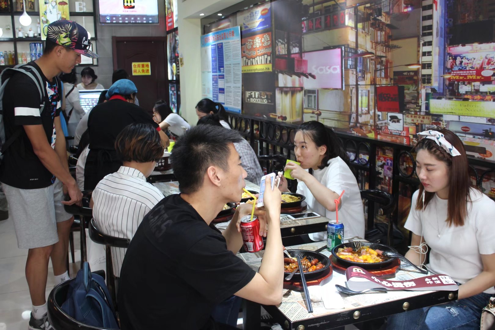 复旦才子完整视频,复旦才子在家混吃等死