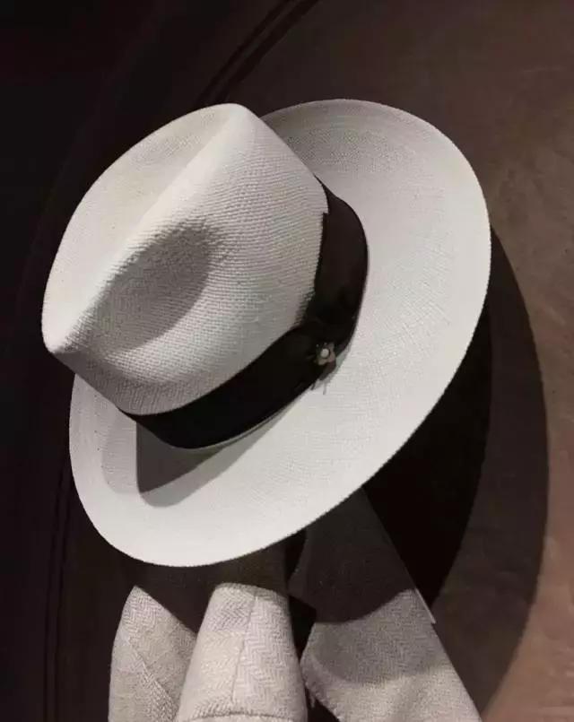 gq编辑实习生,gq编辑衣服