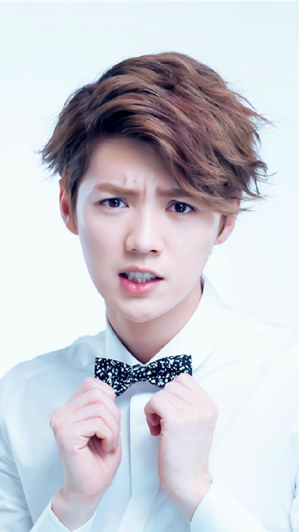 鹿晗勋章歌词壁纸图片,鹿晗壁纸4k全屏帅哥