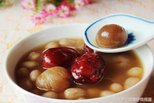 肺气肿如何冬病夏治,肺气肿三伏天可以治吗