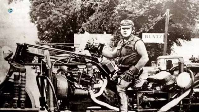 谷仓里找老车,谷仓里找老爷车