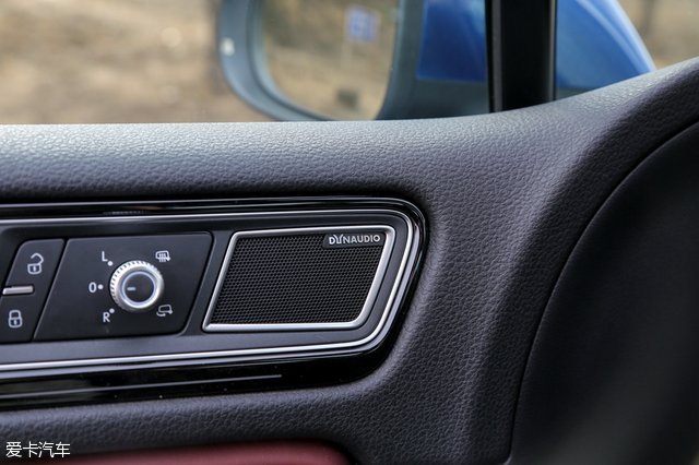 大众途锐对比沃尔沃xc90,大众途锐越野测试xc90