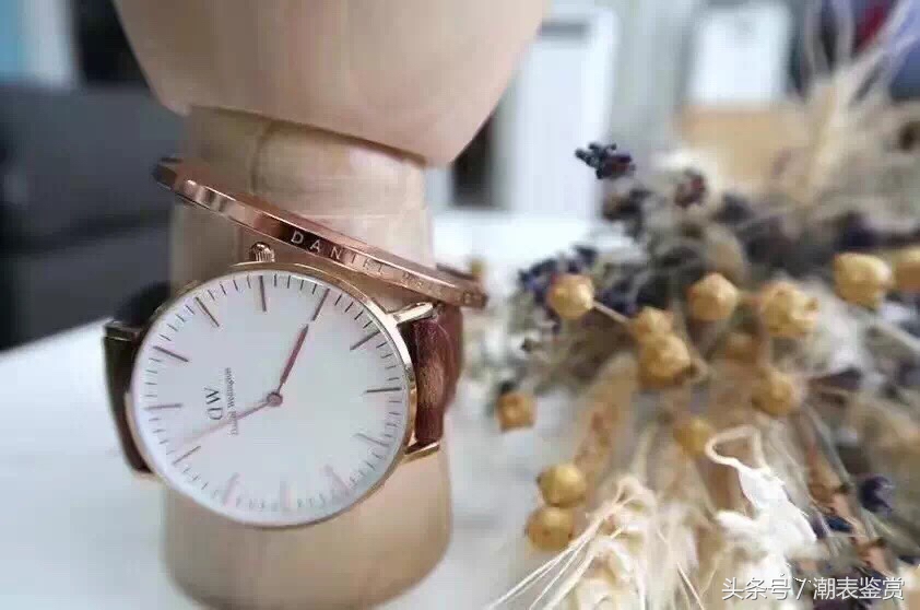 怎样鉴别dw手表真假,怎么鉴别真假dw手表