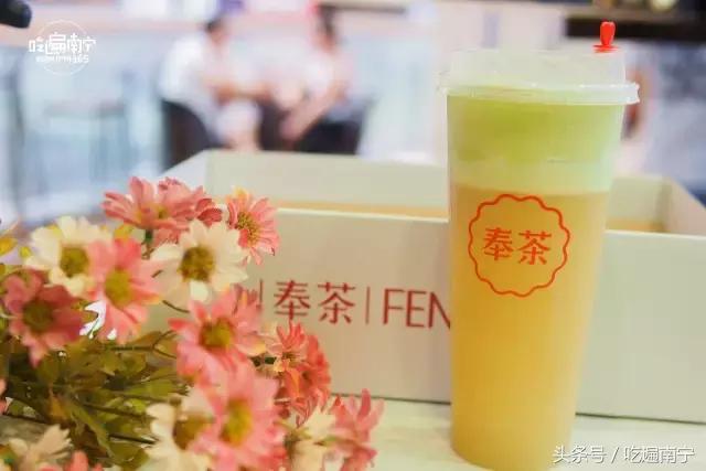 南宁火爆的网红奶茶,南宁9.9元2杯网红奶茶