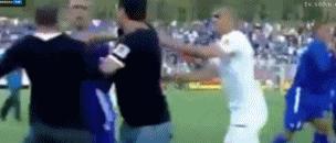 足坛十大斗殴事件,足坛十大打架事件