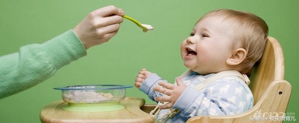 1岁半小孩突然不吃饭怎么办,1岁宝宝不吃辅食妈妈无奈求助