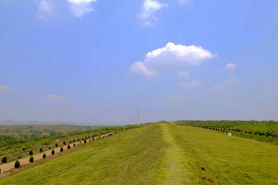 莒县齐长城景点,莒县东莞镇齐长城遗址