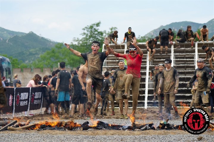 翻滚吧，青春—斯巴达痴肉记RollRollRoll