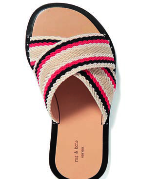 泳衣怎么穿休闲优雅秀出秀美气质,海边遮肉泳衣高级感