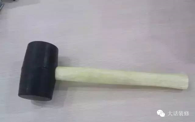 瓷砖打孔怎么打才不会开裂?师傅教我的方法百试百灵