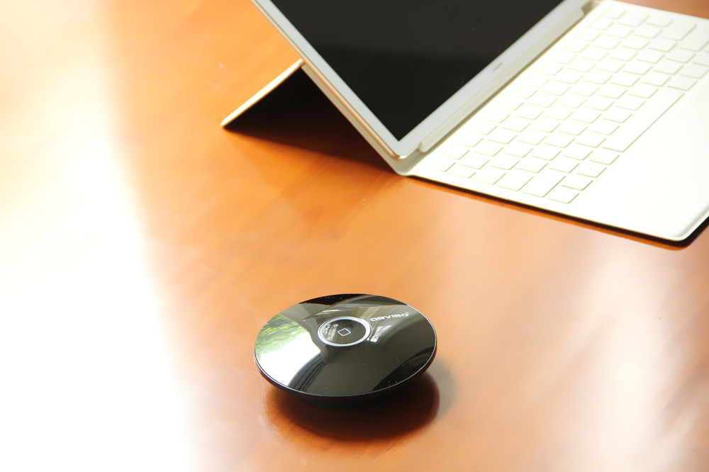 自从有了它把家里的遥控器都扔了,把家里的遥控器玩坏了