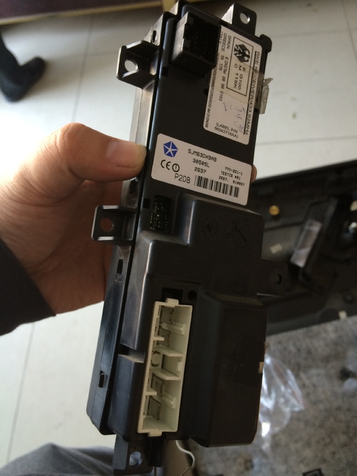 14年的jeep进口大切诺基,12年jeep大切诺基老改新