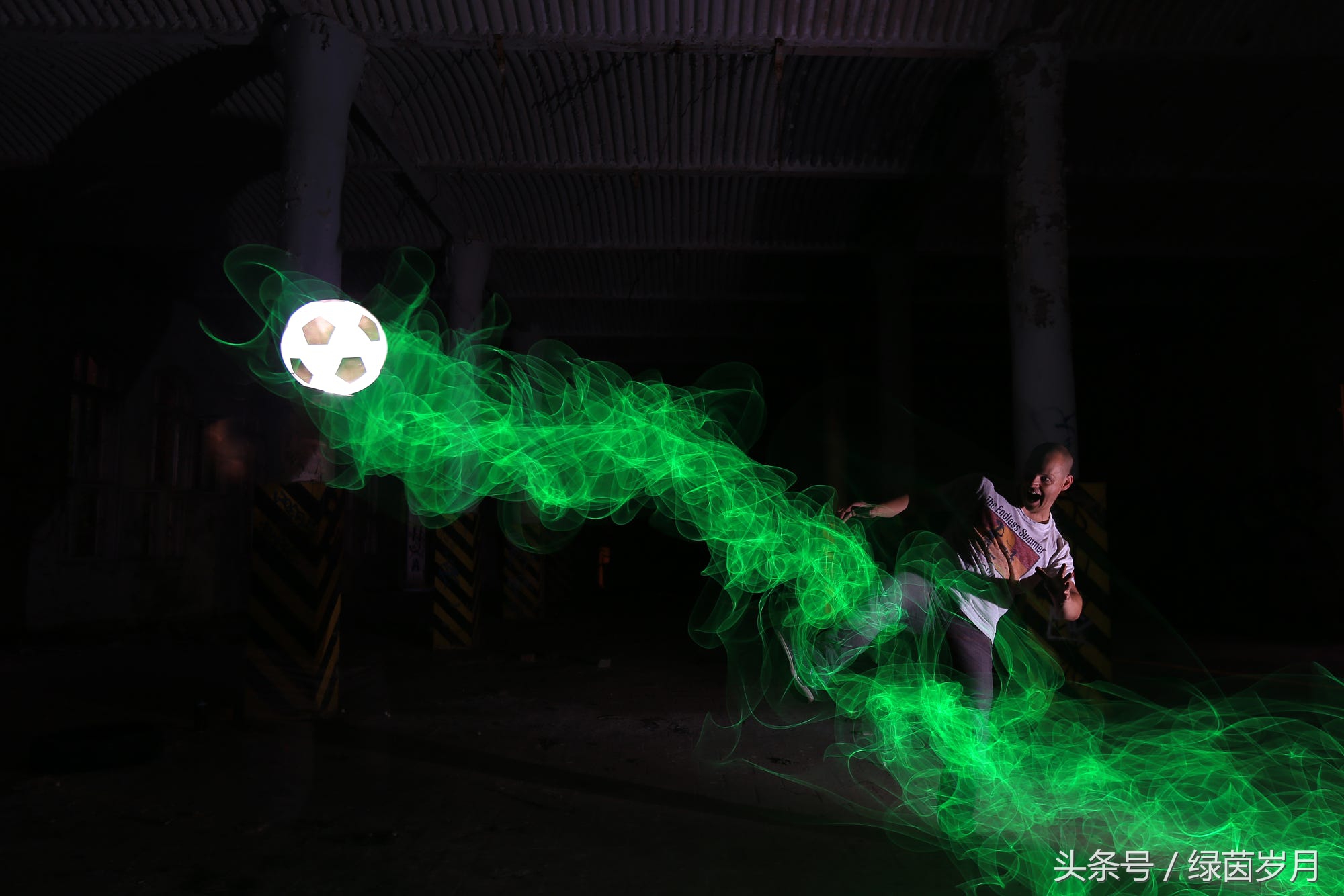 如何训练射门力量和准度,如何训练射门的爆发力