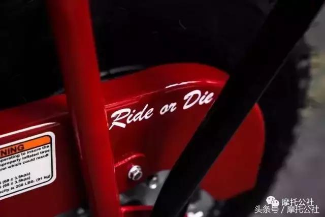 supreme摩托车17ss,supreme世界第一潮牌